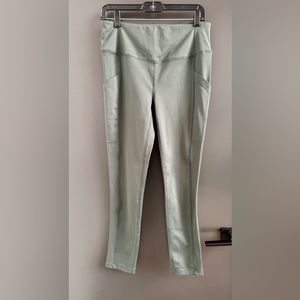 32 Degrees leggings Medium.